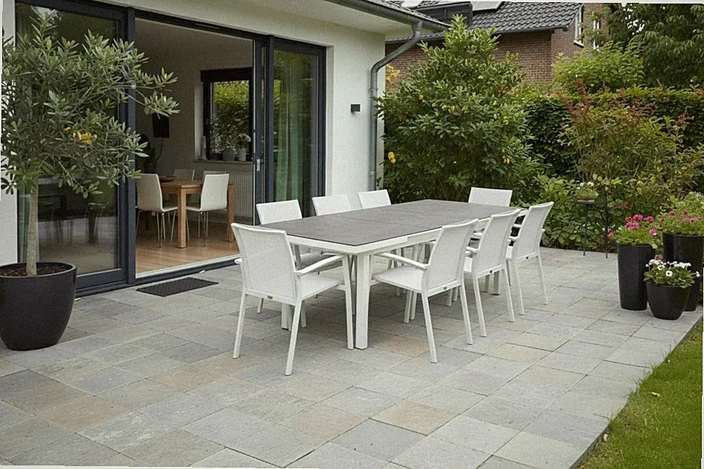 9-tlg. Alu Gartenmöbel Set weiß ausziehbarer Tisch mit 8 stapelbaren Stühlen
