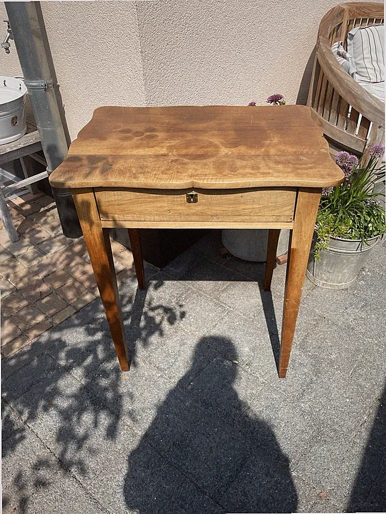 alter kleiner Tisch Gartentisch antik Holztisch mit Schublade Shabby chic