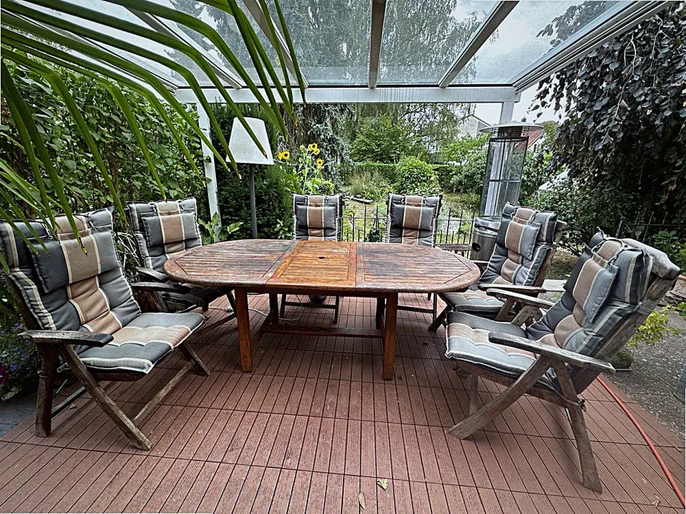 Essgruppe Tisch ausziehbar inkl. 6 Stühle klappbar 168/220x104x75