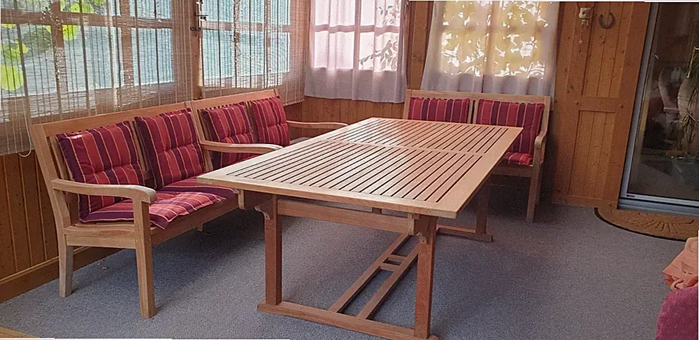 Gartentisch aus massivem Teakholz zum Ausziehen, wie neu, Preis VB