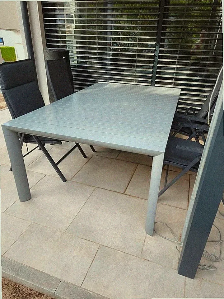 Großer Terrassentisch ausziehbar 200–250 x 120 cm – NEUWERTIG / UNBENUTZT