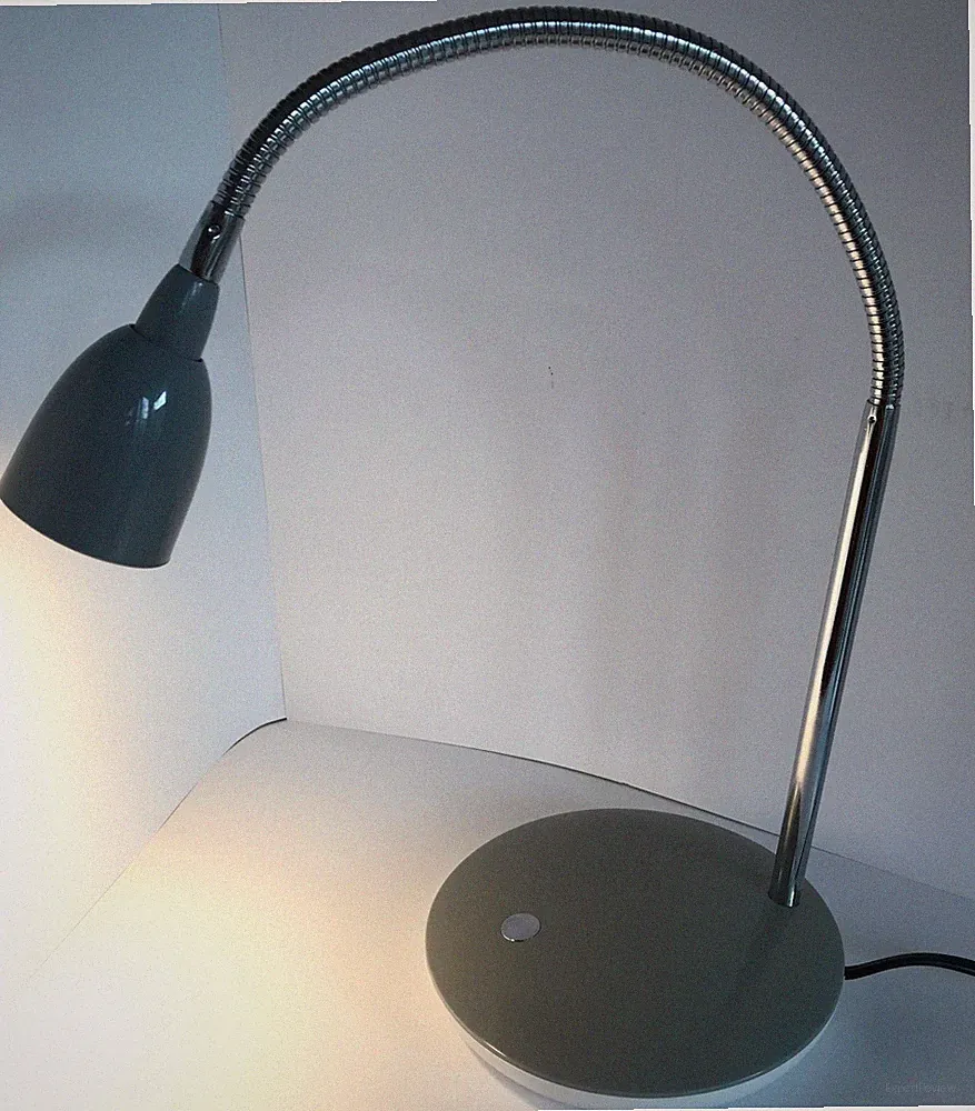 LED Tischleuchte "Anthony" von Brilliant | LED table lamp "Anthony" by Brilliant