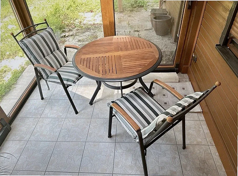 MWH Gartenmöbel-Set Tisch, 2 Stühle, Polster