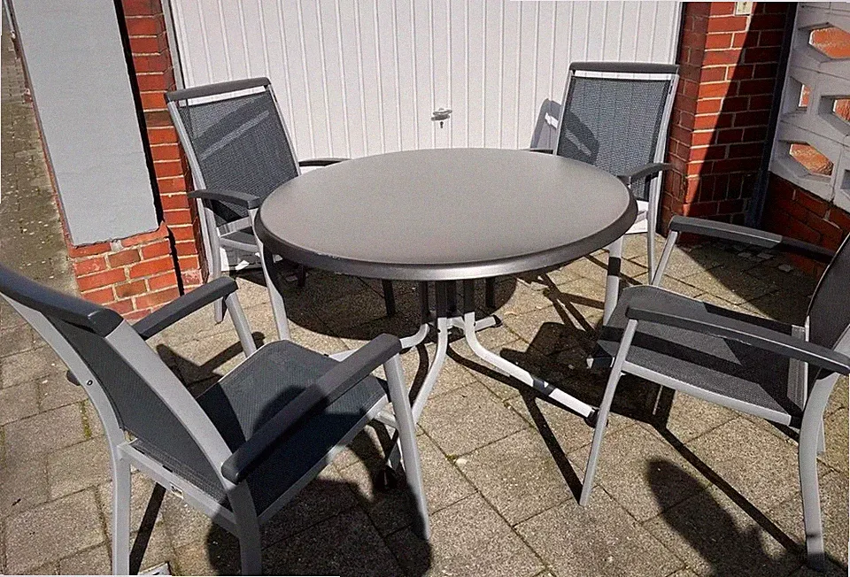 Sieger Royal Gartentisch rund + 4 Stühle + 4 Kettler Auflagen Grau