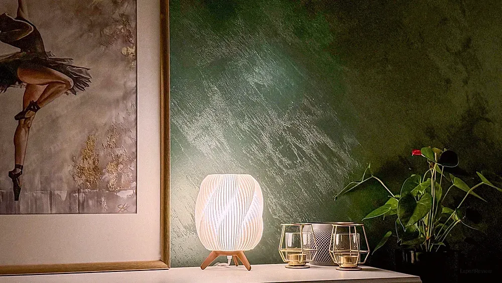 Stilvolle Designer-Tischlampe im skandinavischen Look – Minimalistisch, Modern