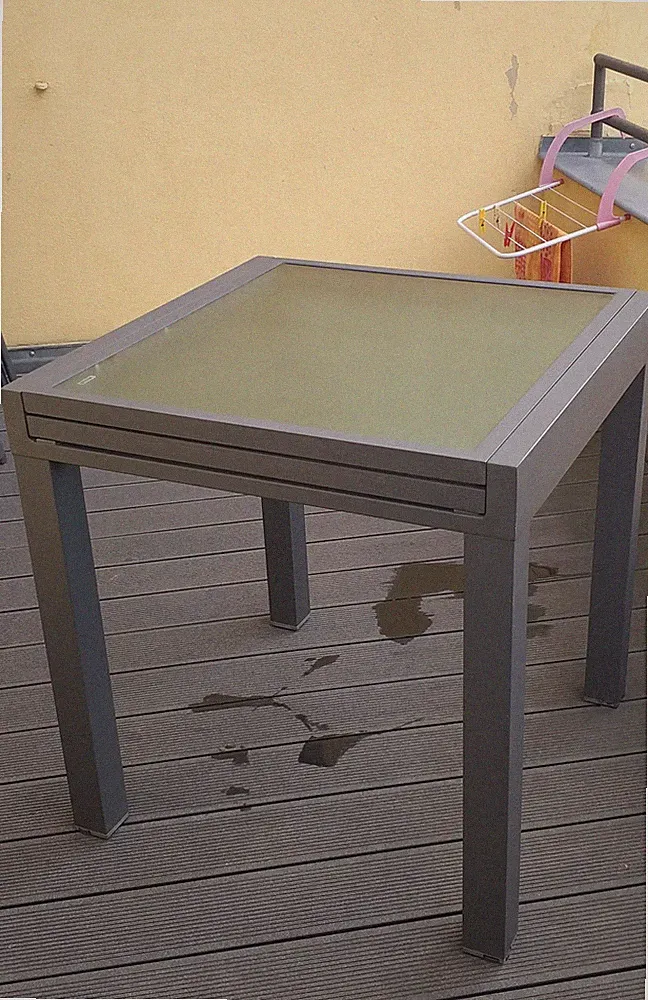 Tisch für Balkone oder Garten 0,70x0,70, ausziehbar auf 1,40x0,70