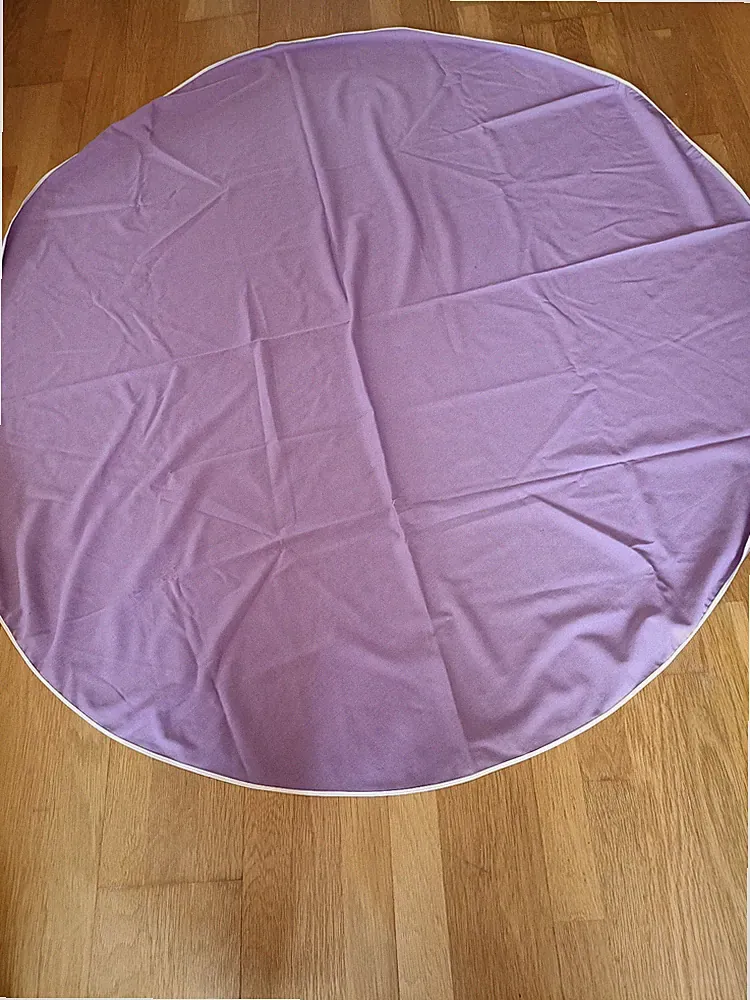 Tischdecke rund, ca. 155 cm Durchmesser, Polyester/Modal gepflegt violett